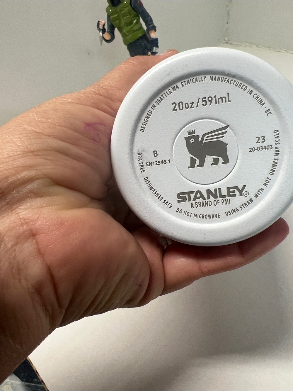 Stanley Anime Graphic Tumbler – White, Orange, Green - Picture 10 of 10